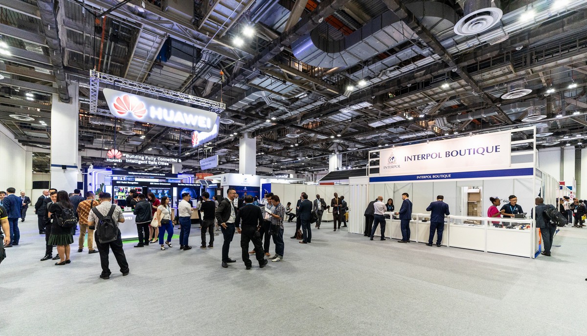 シンガポール、インターポール | Nota Bene | Eugene Kaspersky Official Blog in Japanese