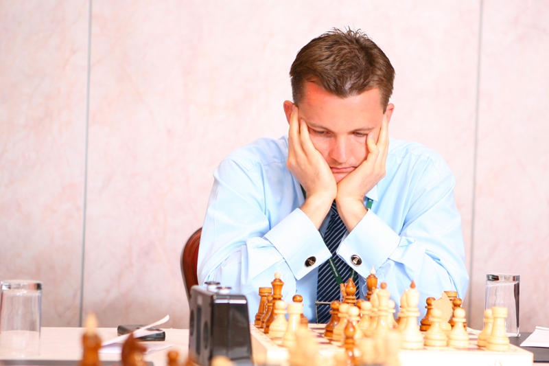 Nikolay Grebennikov playing chess