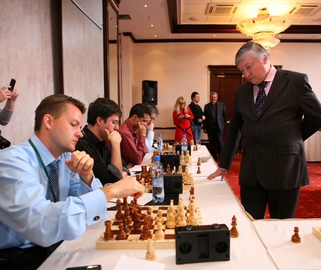 Nikolay Grebennikov in a chess match