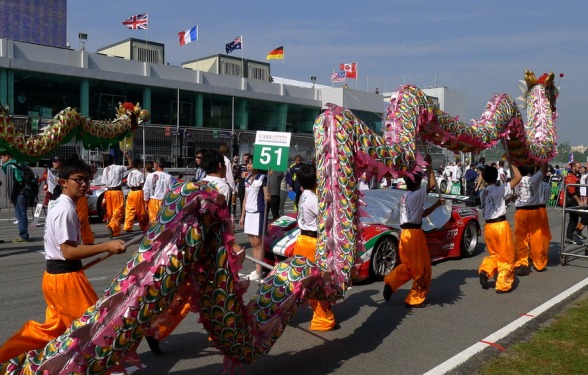 Traditional chinese dragons at Zhuhai race