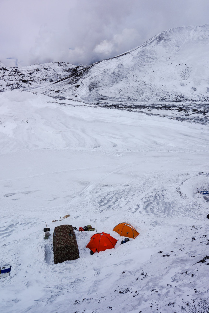 tolbachik-camp-kamchatka