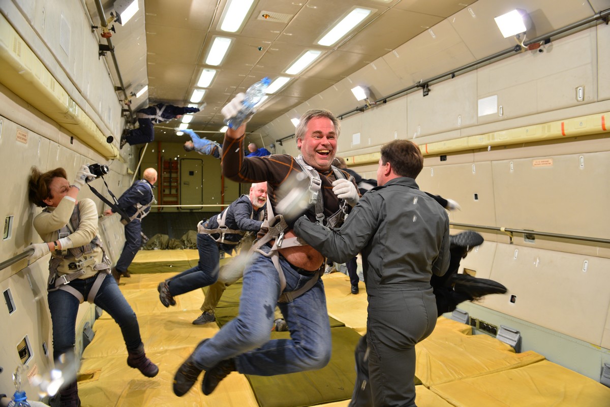 Zero gravity experience