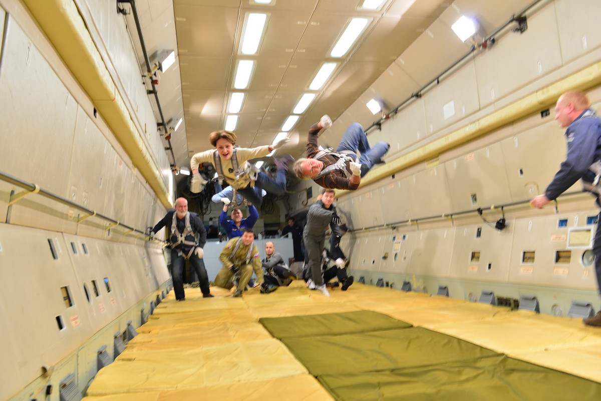 Zero gravity experience