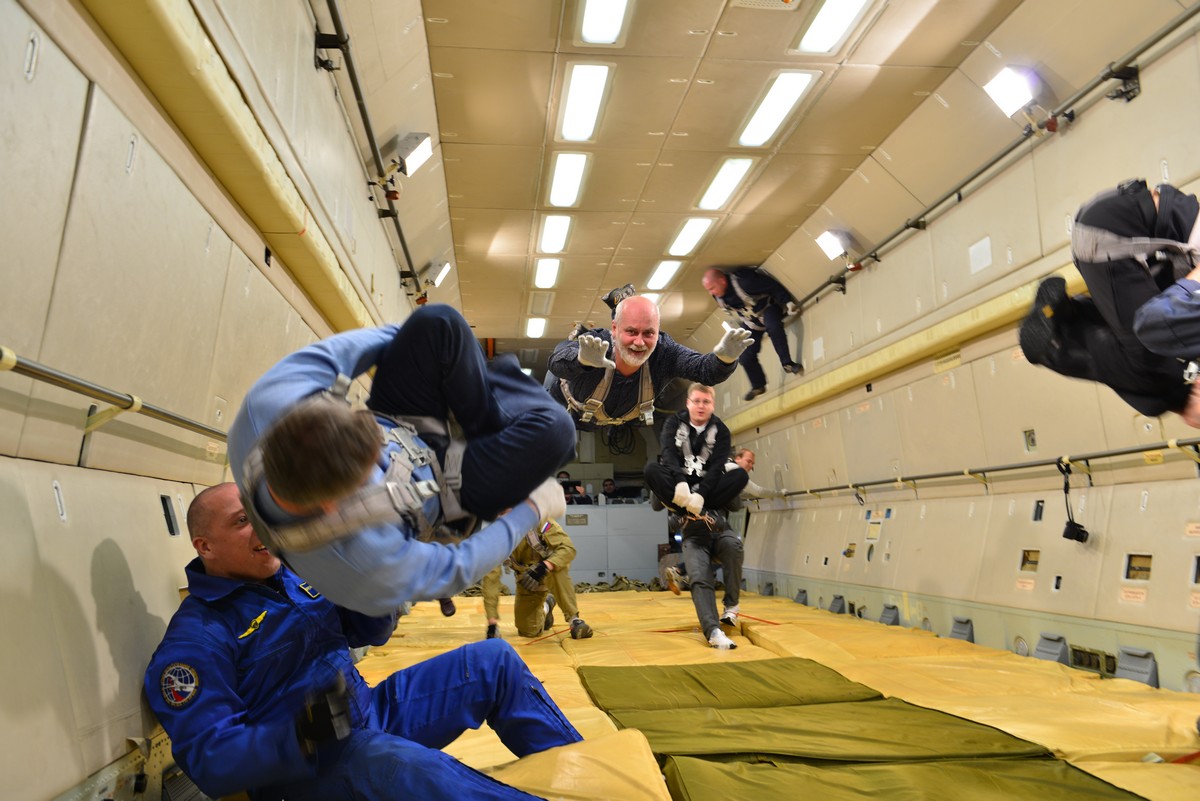 Zero gravity experience