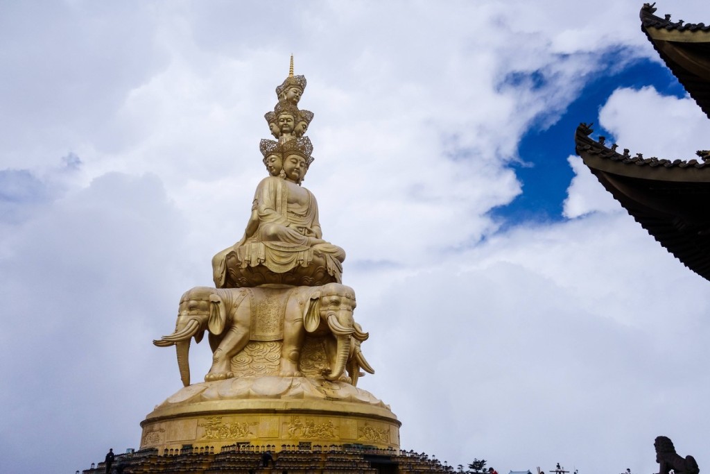 mount-emei-china-buddha-4