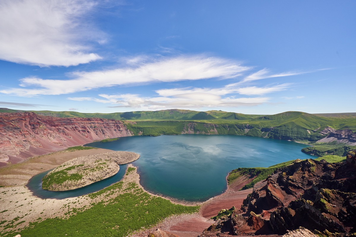 Picture of Zavaritski Caldera