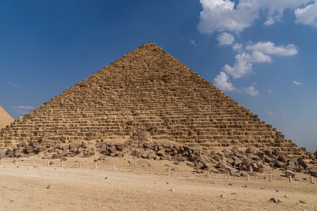 Erosion, disintegration, conspirology and OMG-views: the Pyramids of ...