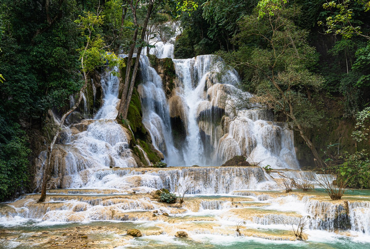 kuang-si-eshhyo-odna-travertinovaya-prichina-posetit-laos-1