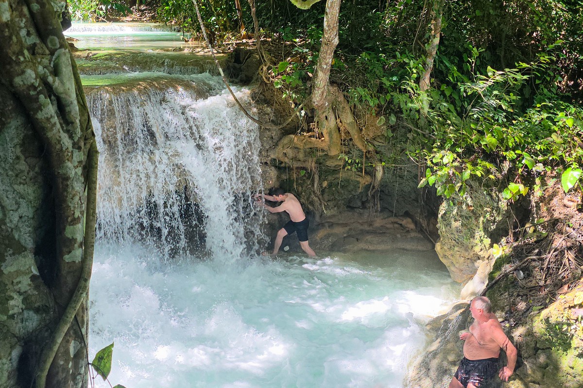 kuang-si-eshhyo-odna-travertinovaya-prichina-posetit-laos-28